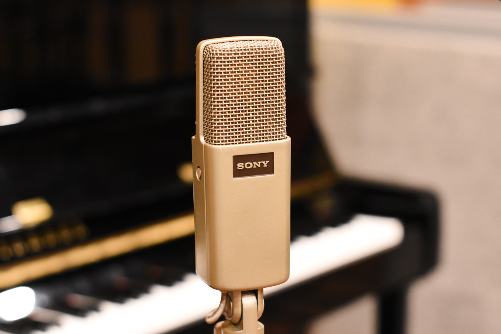 Sony C48 condenser microphone