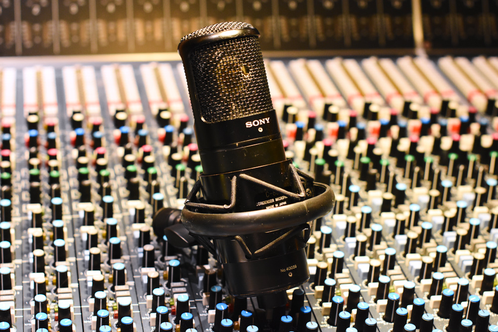 Sony C800 valve microphone